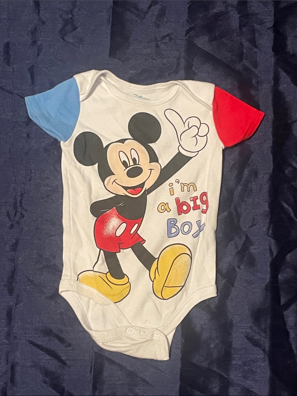 Baby Disney onesie size 18months never worn